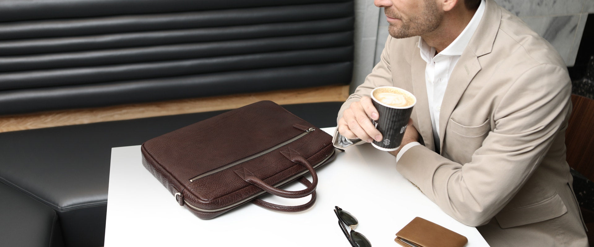 2207-workbags-hero-desktop_a52b7925-e942-4e85-8d14-6a22accbd30e - LAZA